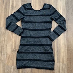 Calvin Klein long sleeved light sweater dress - M